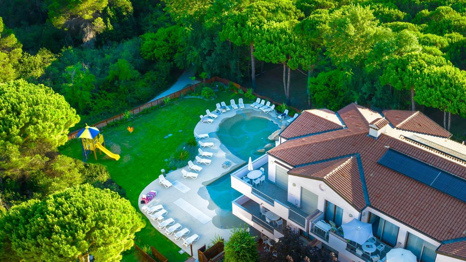 Costa Rica Bibione Eco Resort Bagian luar foto